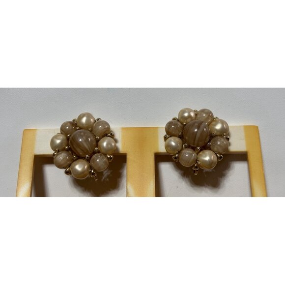 Vintage Marvella Clip-On Earrings With Faux Pearl & Swirled Bead Design - Picture 4 of 7